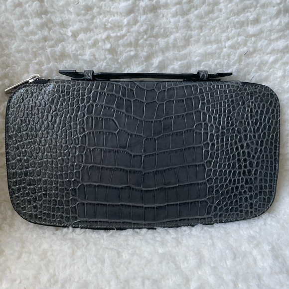 Givenchy Organizer Wallet Large Embossed Leather - Picture 2 of 9
